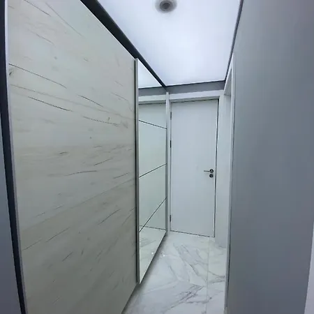 Apart72 - Modern And Cosy דירה *