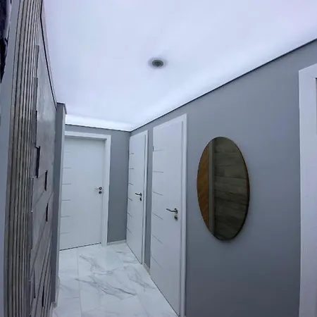 Apart72 - Modern And Cosy 아파트