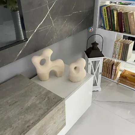 Apart72 - Modern And Cosy דירה